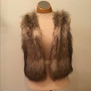Faux fur vest one size